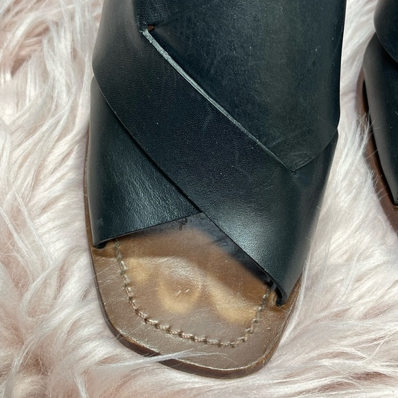 Tory Burch Octagon Gold/Black Heel - Picture 7 of 7